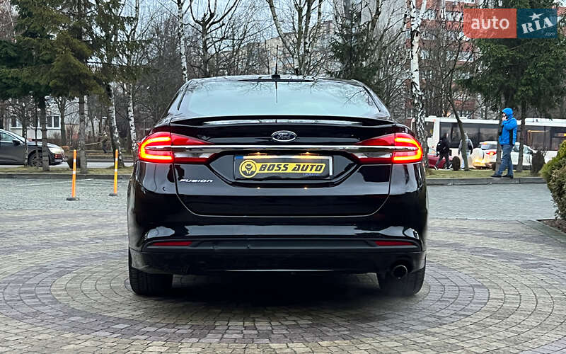 Седан Ford Fusion 2018 в Львове
