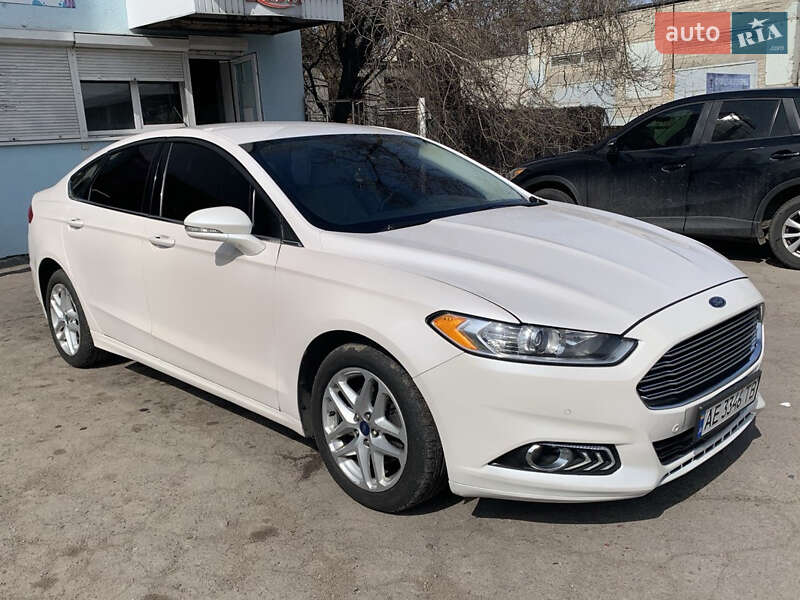 Седан Ford Fusion 2016 в Днепре