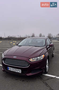 Седан Ford Fusion 2015 в Киеве