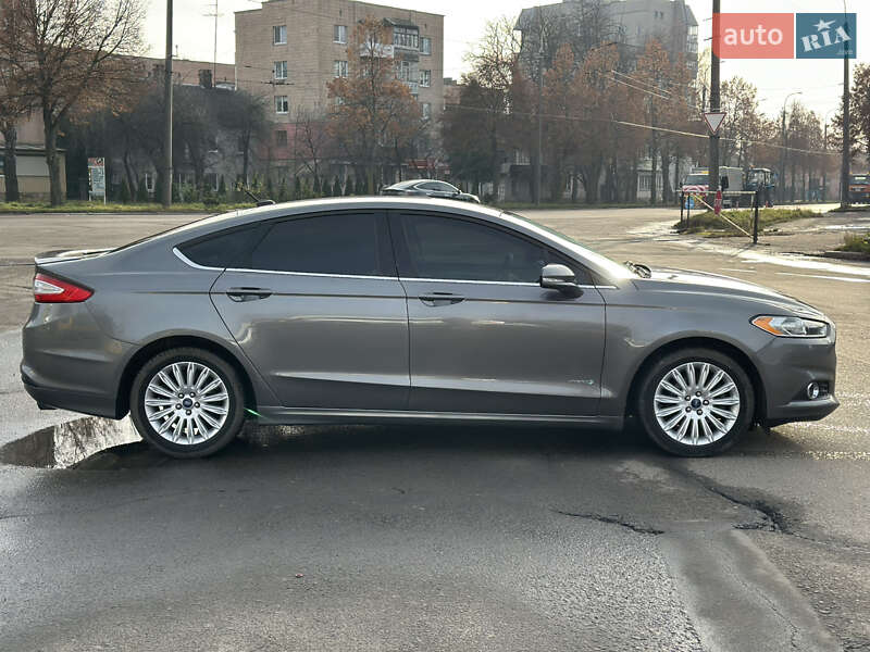 Седан Ford Fusion 2013 в Ровно фото 4 Седан Ford Fusion 2013 в Ровно