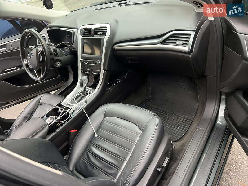 Седан Ford Fusion 2015 в Киеве фото 8 Седан Ford Fusion 2015 в Киеве