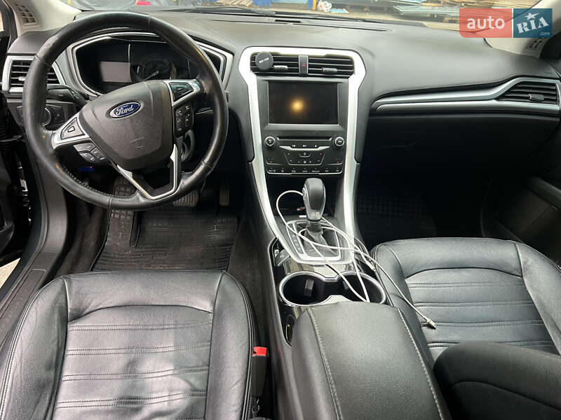 Седан Ford Fusion 2015 в Киеве фото 9 Седан Ford Fusion 2015 в Киеве