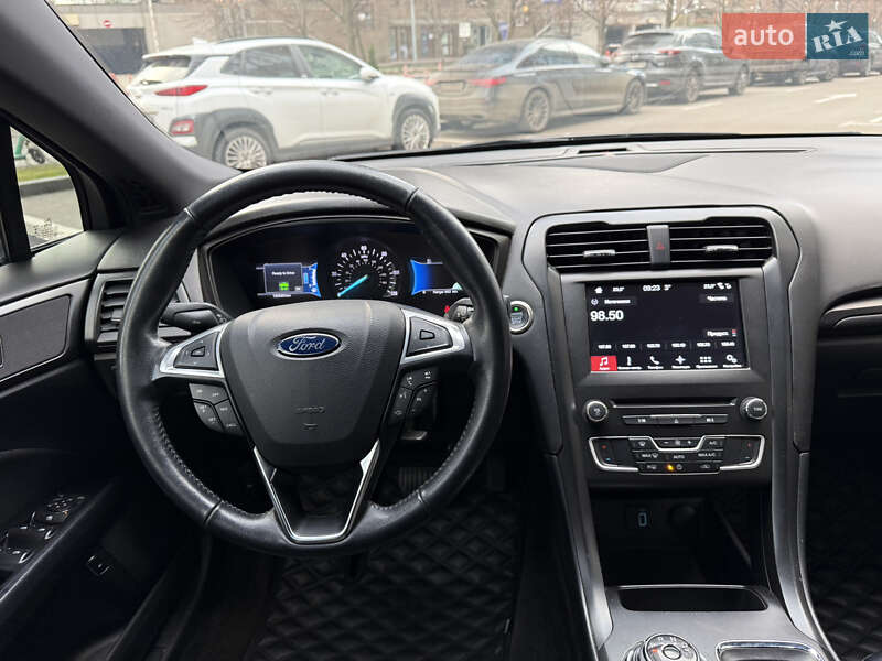 Седан Ford Fusion 2017 в Киеве