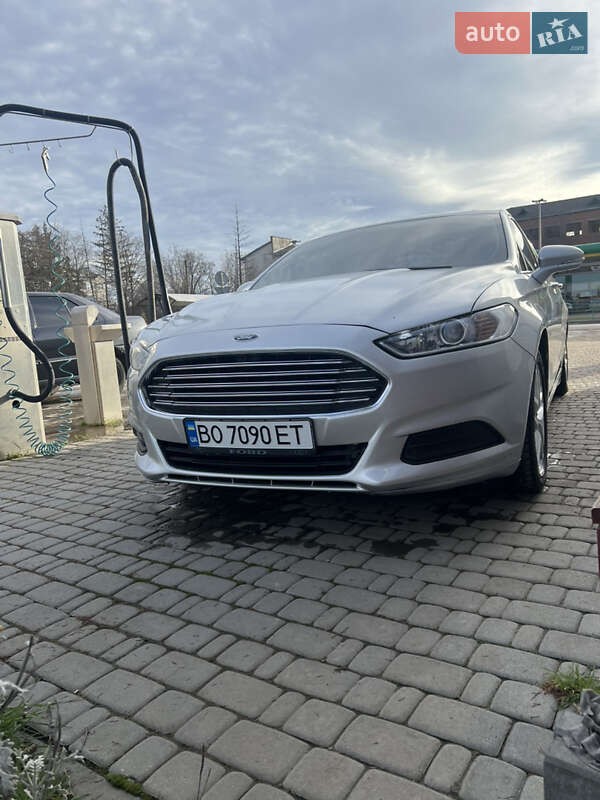 Седан Ford Fusion 2014 в Борщеве