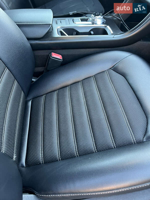 Седан Ford Fusion 2018 в Тернополе