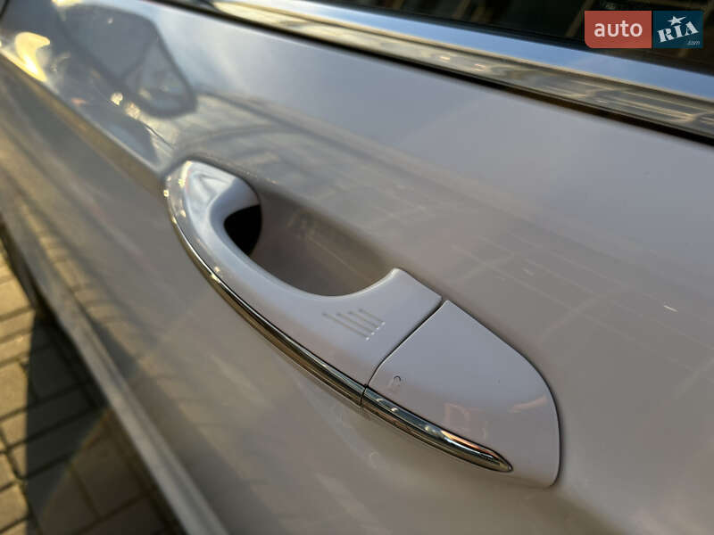 Седан Ford Fusion 2014 в Николаеве