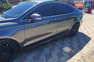 Седан Ford Fusion 2019 в Одесі
