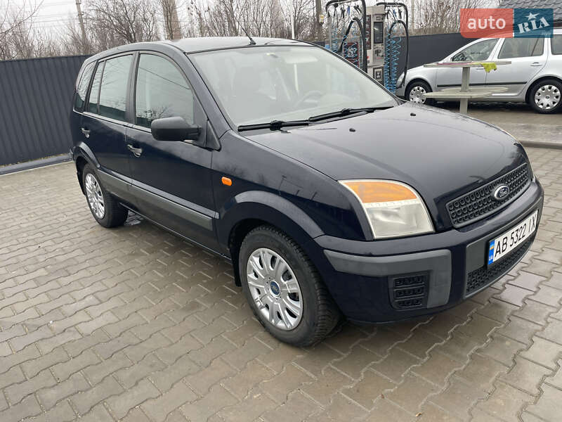 Хэтчбек Ford Fusion 2007 в Баре