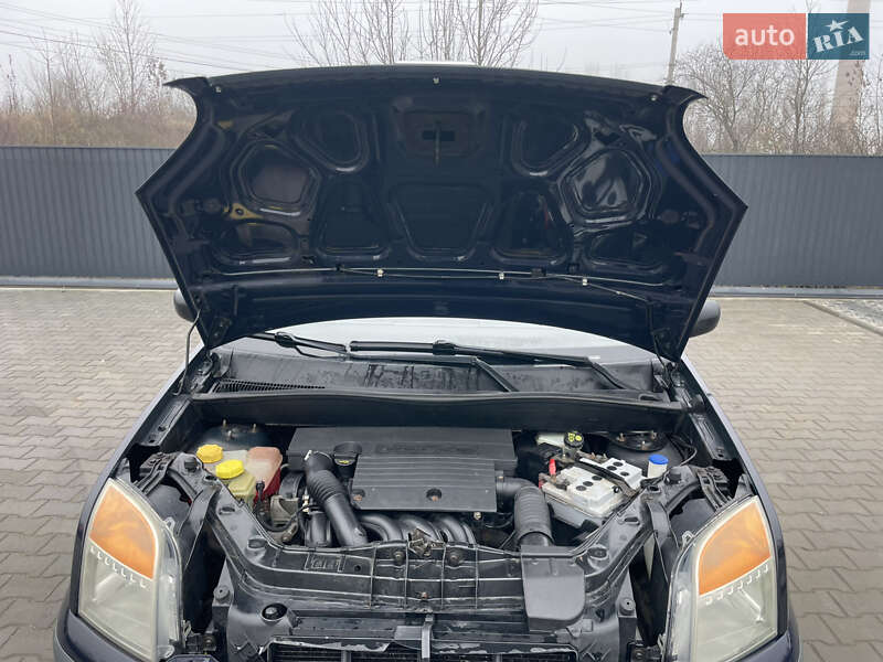 Хэтчбек Ford Fusion 2007 в Баре