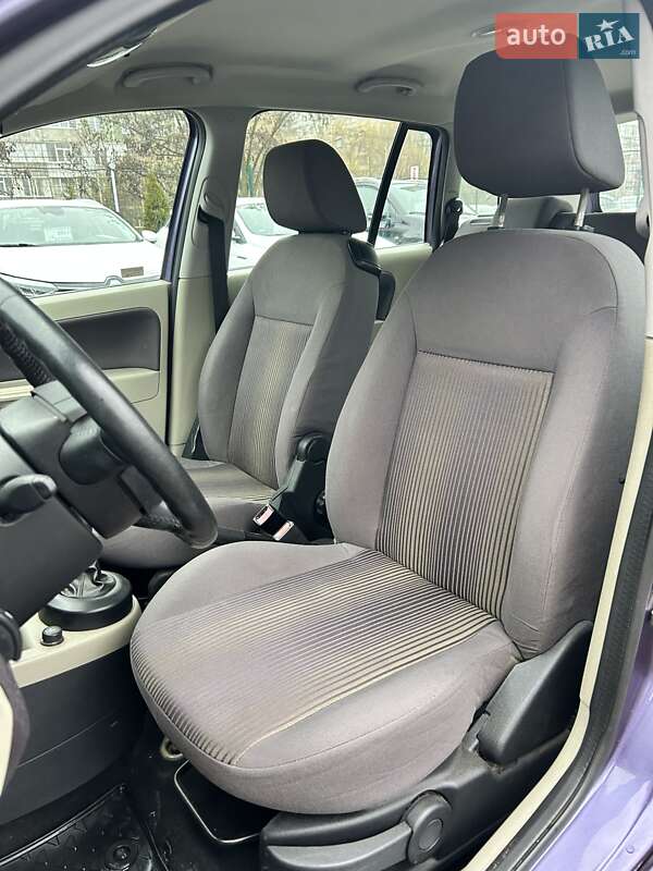 Хэтчбек Ford Fusion 2007 в Сумах