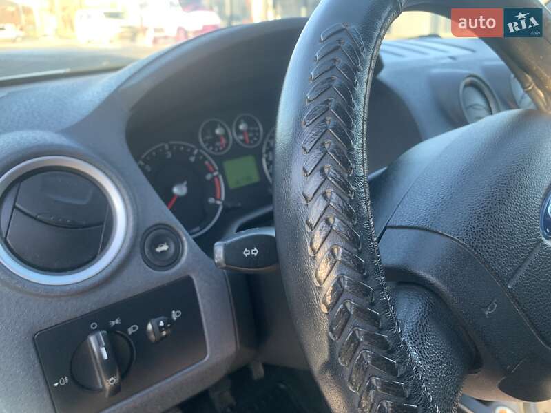 Хэтчбек Ford Fusion 2008 в Надворной фото 28 Хэтчбек Ford Fusion 2008 в Надворной