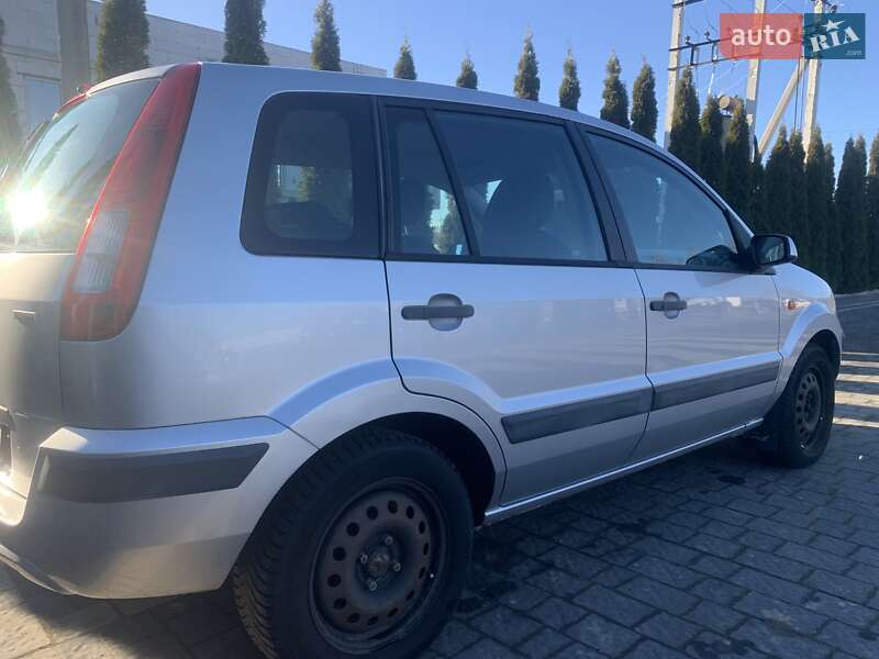 Хэтчбек Ford Fusion 2008 в Надворной фото 37 Хэтчбек Ford Fusion 2008 в Надворной