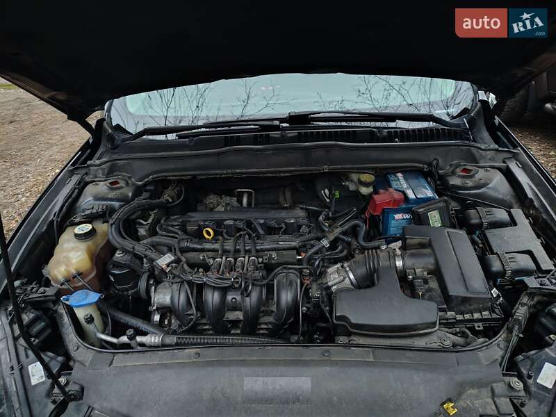 Седан Ford Fusion 2016 в Киеве фото 7 Седан Ford Fusion 2016 в Киеве