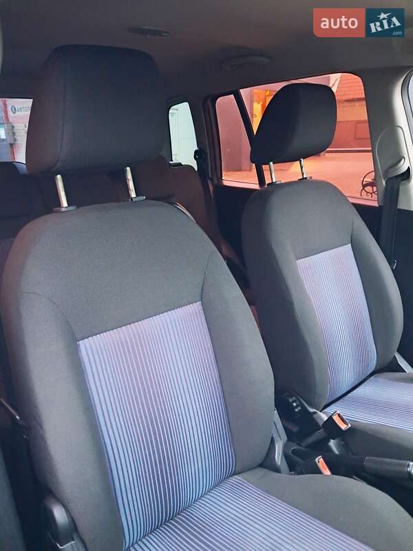 Хэтчбек Ford Fusion 2009 в Прилуках