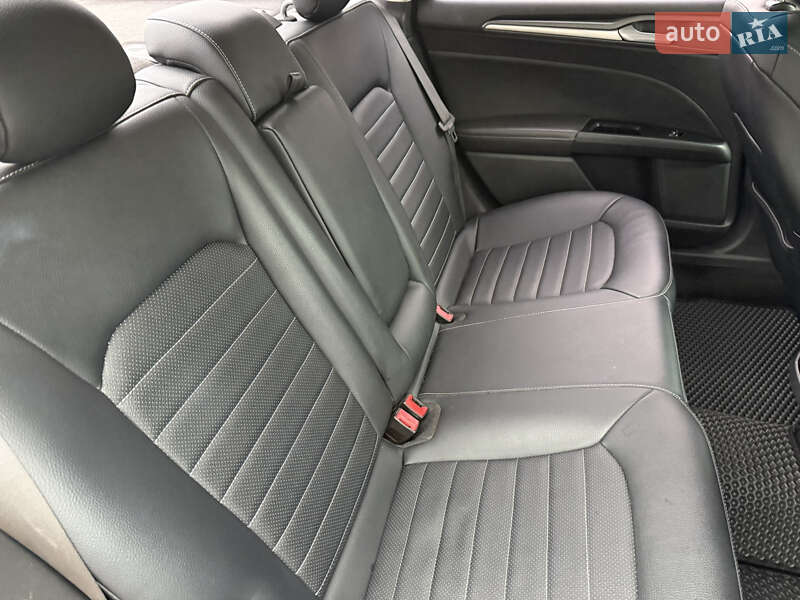 Седан Ford Fusion 2013 в Киеве