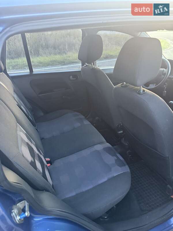 Хэтчбек Ford Fusion 2008 в Ичне фото 7 Хэтчбек Ford Fusion 2008 в Ичне