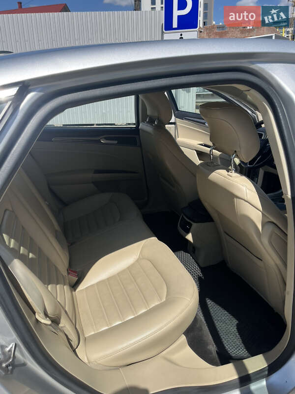 Седан Ford Fusion 2014 в Тернополе