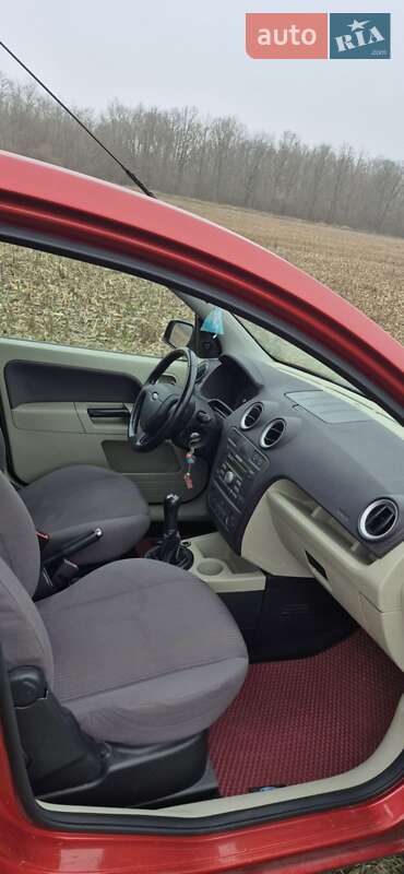 Хэтчбек Ford Fusion 2005 в Ладыжине фото 34 Хэтчбек Ford Fusion 2005 в Ладыжине