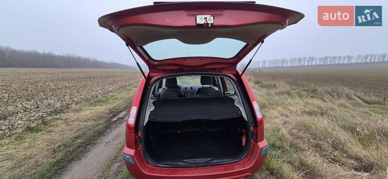 Хэтчбек Ford Fusion 2005 в Ладыжине фото 39 Хэтчбек Ford Fusion 2005 в Ладыжине