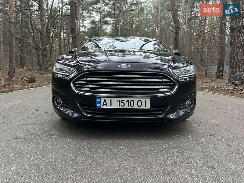 Седан Ford Fusion 2015 в Обухове