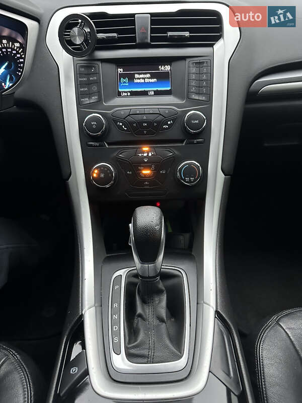 Седан Ford Fusion 2015 в Обухове