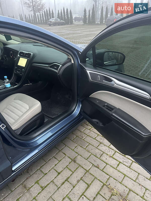 Седан Ford Fusion 2018 в Кривом Роге