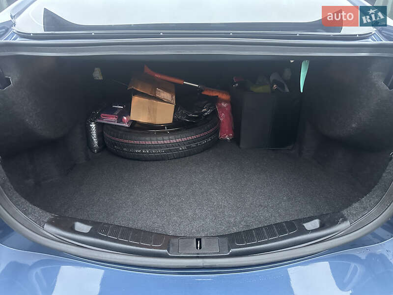 Седан Ford Fusion 2018 в Кривом Роге