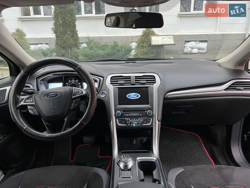 Седан Ford Fusion 2016 в Киеве