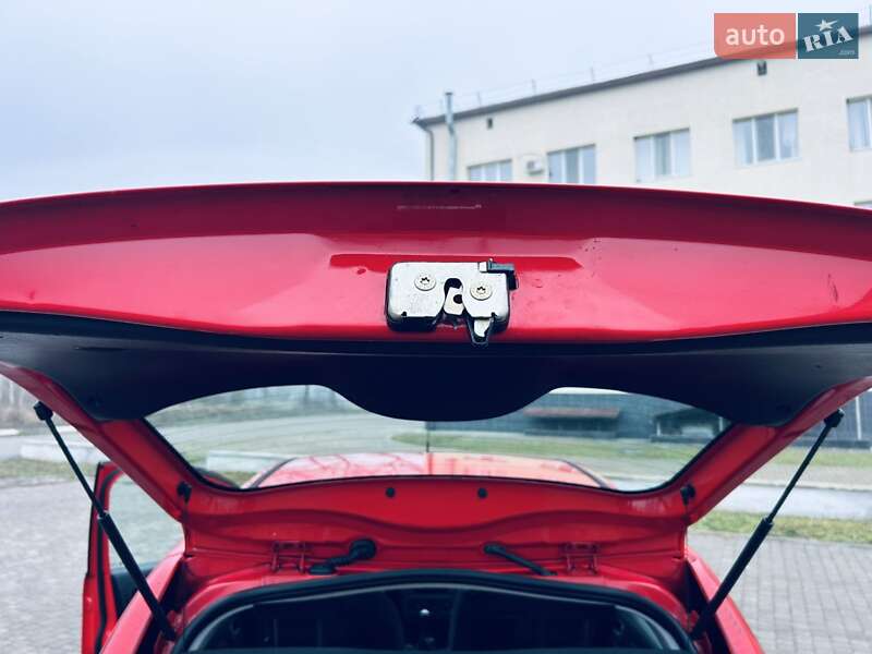 Хэтчбек Ford Fusion 2006 в Теплике