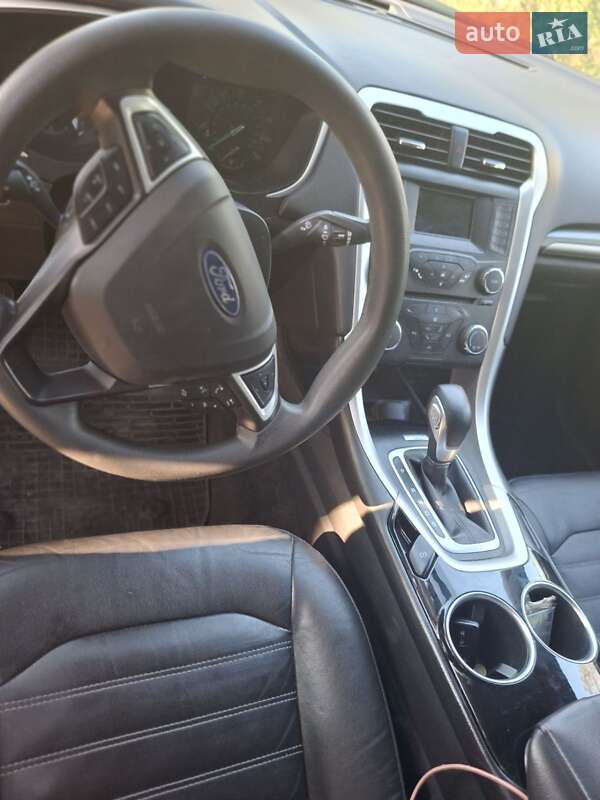 Седан Ford Fusion 2013 в Днепре