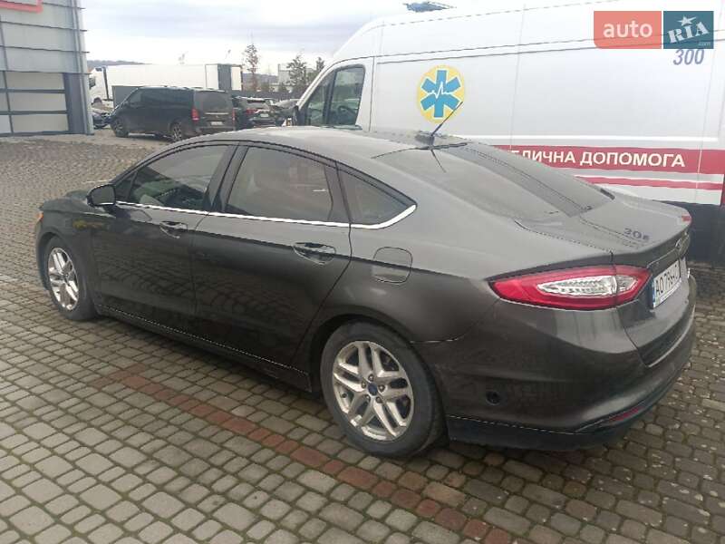 Седан Ford Fusion 2016 в Ужгороде