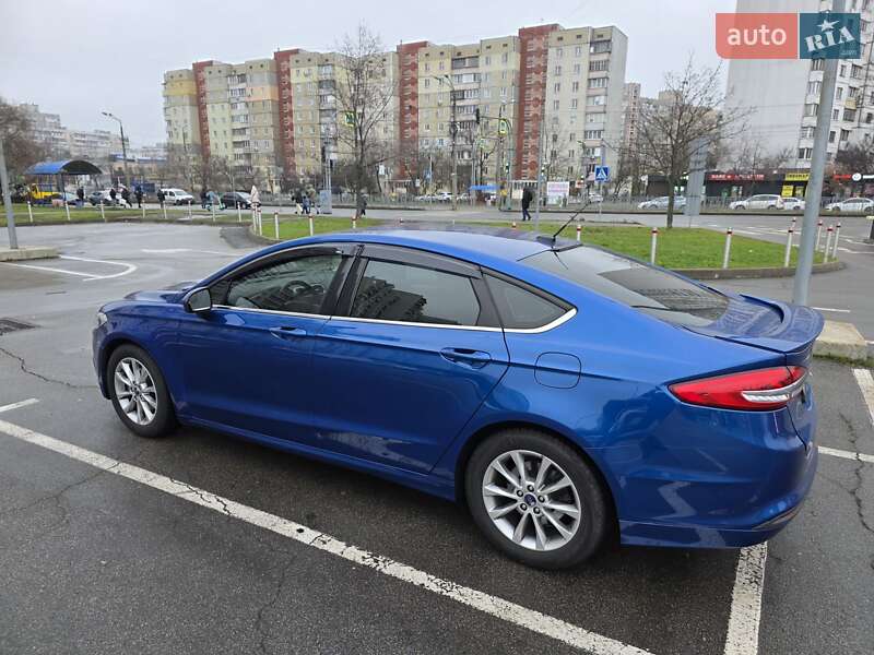 Седан Ford Fusion 2016 в Киеве