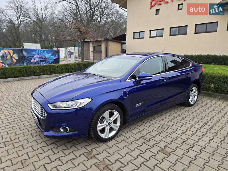 Седан Ford Fusion 2015 в Киеве