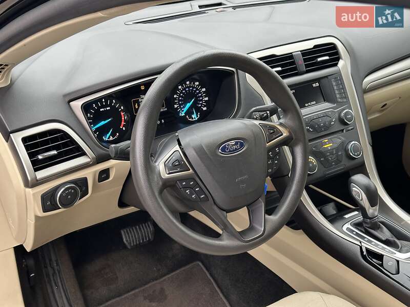 Седан Ford Fusion 2015 в Киеве
