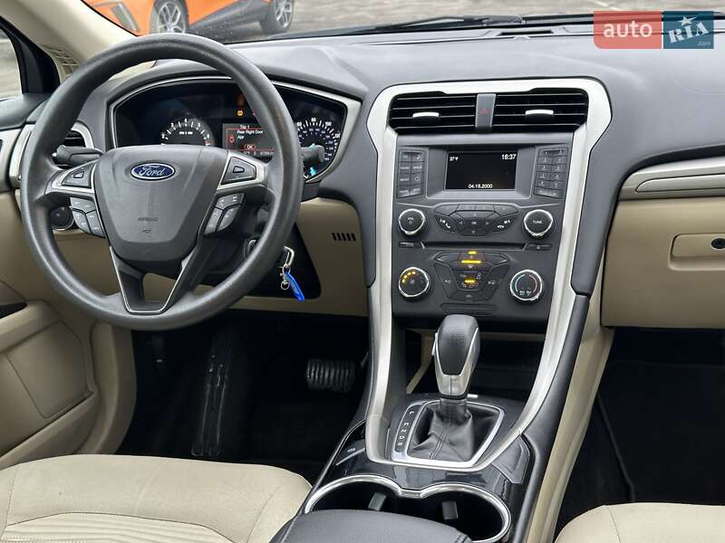 Седан Ford Fusion 2015 в Киеве