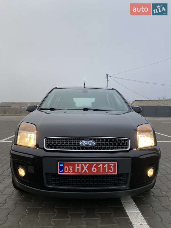 Хэтчбек Ford Fusion 2008 в Киеве