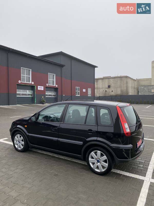 Хэтчбек Ford Fusion 2008 в Киеве