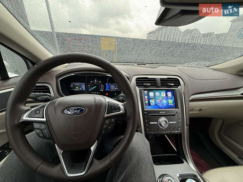 Седан Ford Fusion 2016 в Киеве фото 13 Седан Ford Fusion 2016 в Киеве