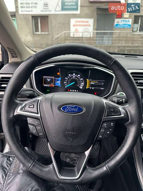 Седан Ford Fusion 2017 в Каменском