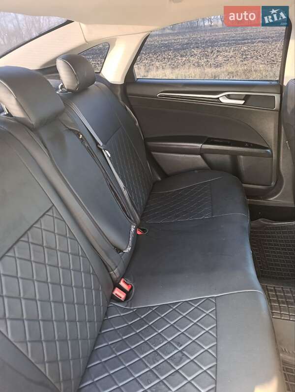 Седан Ford Fusion 2016 в Днепре