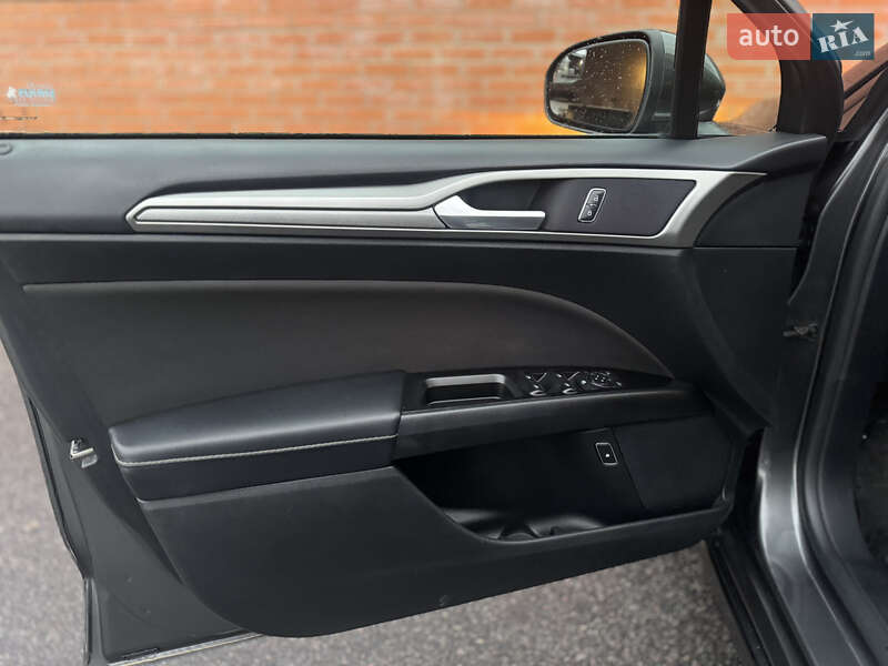 Седан Ford Fusion 2017 в Києві