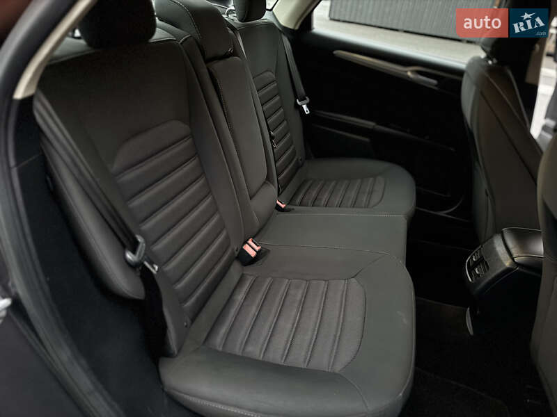 Седан Ford Fusion 2017 в Києві