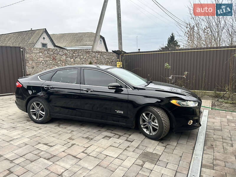 Седан Ford Fusion 2015 в Переяславі