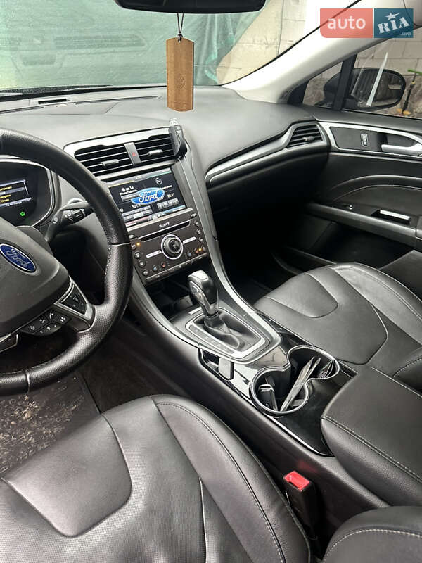 Седан Ford Fusion 2015 в Переяславі