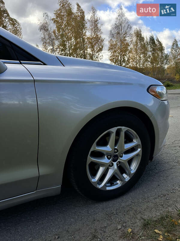 Седан Ford Fusion 2013 в Чернигове