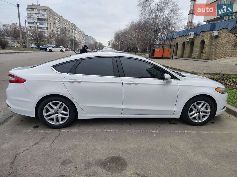 Седан Ford Fusion 2015 в Запорожье