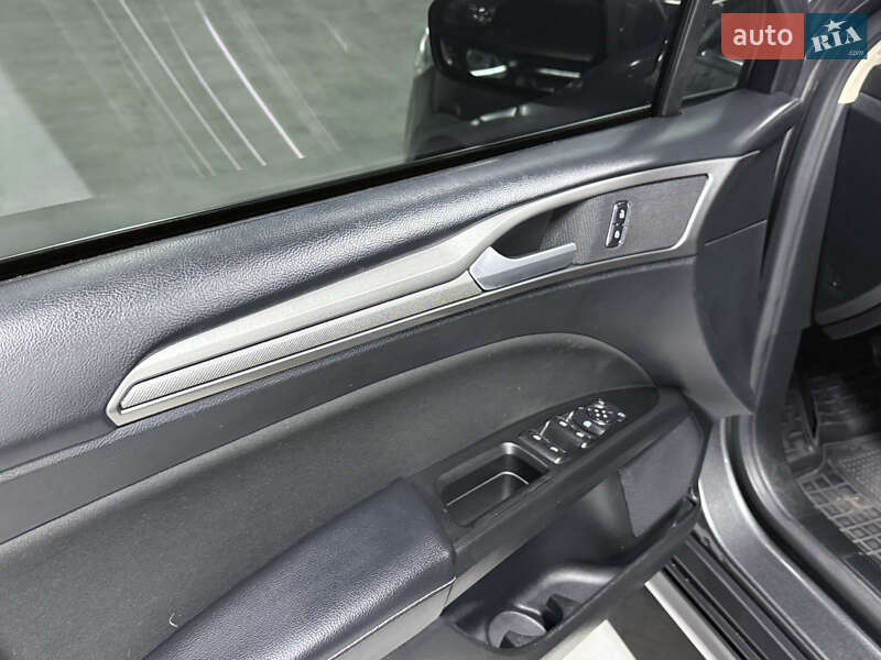 Седан Ford Fusion 2017 в Одессе