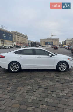 Седан Ford Fusion 2019 в Харкові