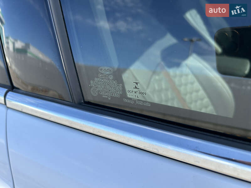 Седан Ford Fusion 2014 в Дніпрі