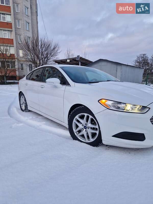 Седан Ford Fusion 2015 в Кременчуге